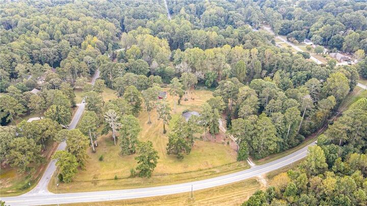Property Photo:  225 Banks Road  GA 30214 
