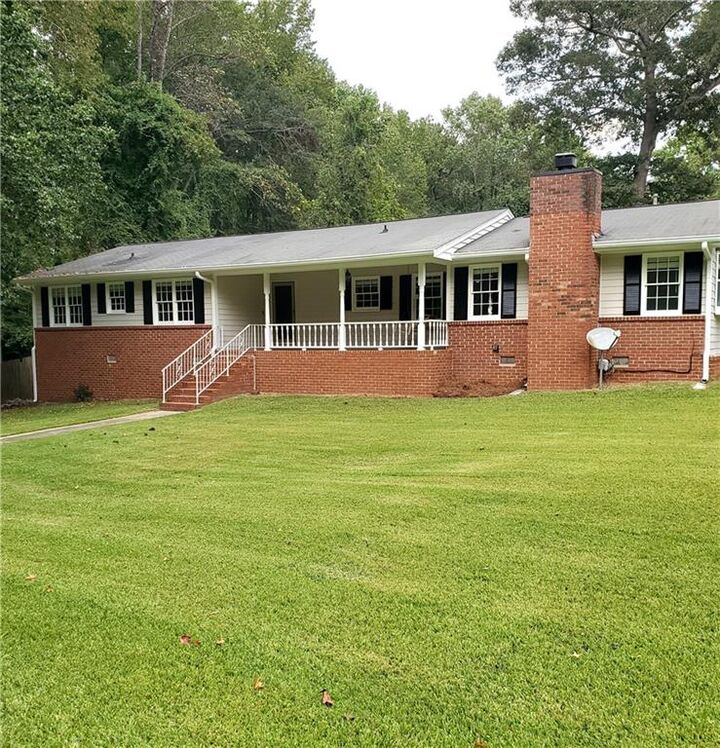 Property Photo:  3380 Colony Drive  GA 30013 