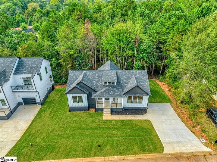 Property Photo:  216 Riverbreeze Road  SC 29611 
