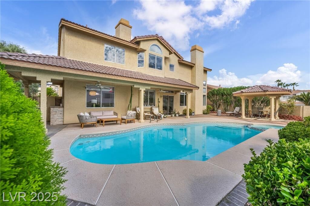 Property Photo: 2012 White Falls Street NV 89128