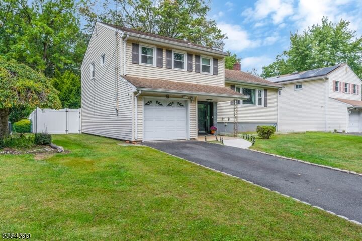 Property Photo:  6 Joanne Way  NJ 07081 
