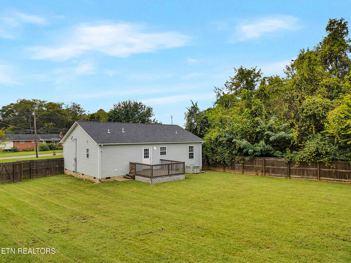 Property Photo: 5406 Tillery Rd TN 37912