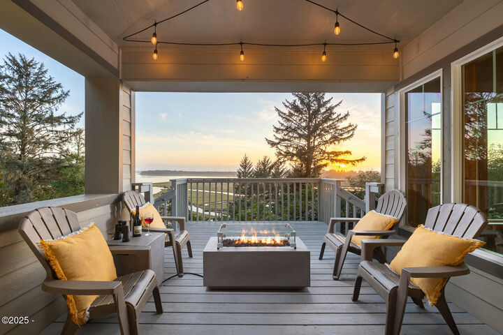 Property Photo:  37025 Brooten Hill Road  OR 97135 