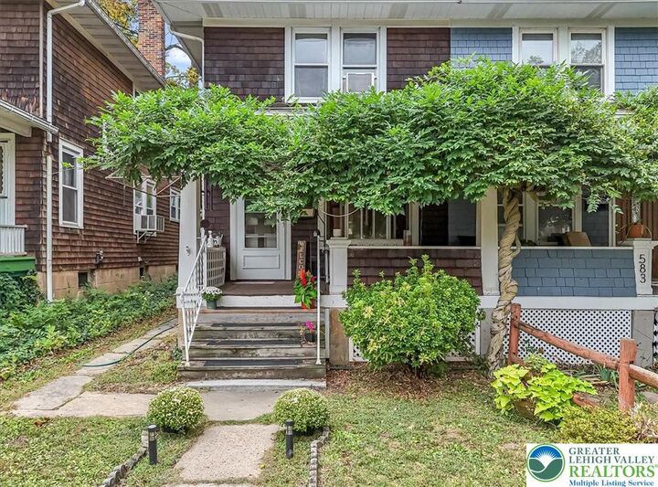 Property Photo:  581 Lafayette Avenue  PA 18071 