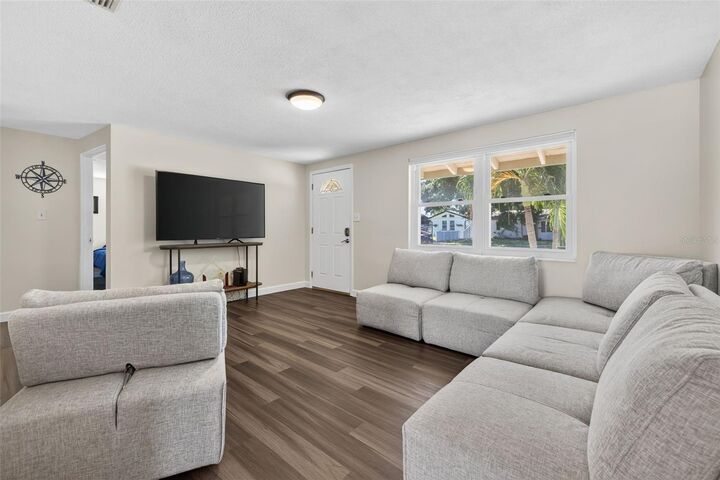 Property Photo:  543 84th Avenue N  FL 33702 