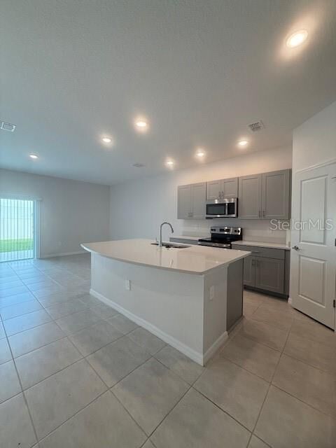 Property Photo:  1324 Drake Ridge Drive  FL 34744 
