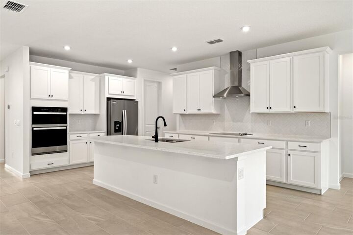 Property Photo:  13306 Generations Avenue  FL 32832 