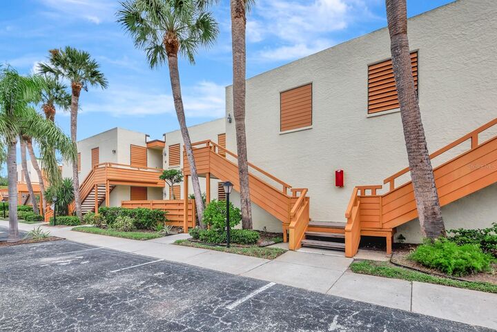 Property Photo: 131 Wild Palm Drive FL 34210