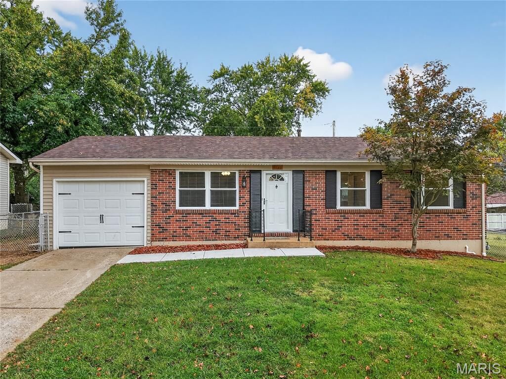 Property Photo:  3335 Ipswich Lane  MO 63301 