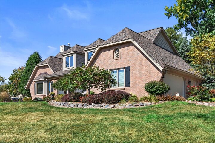 3324 Foxwood Rd  Racine WI 53405 photo