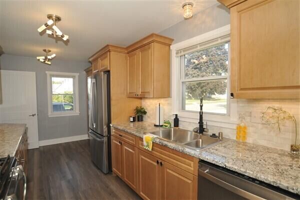 Property Photo:  630 Forest St  WI 53027 