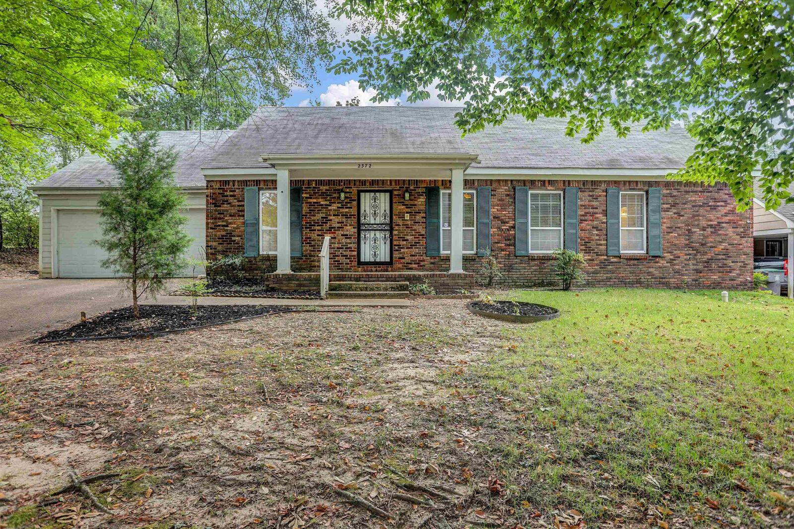 Property Photo:  2372 Lovitt Dr  TN 38119 