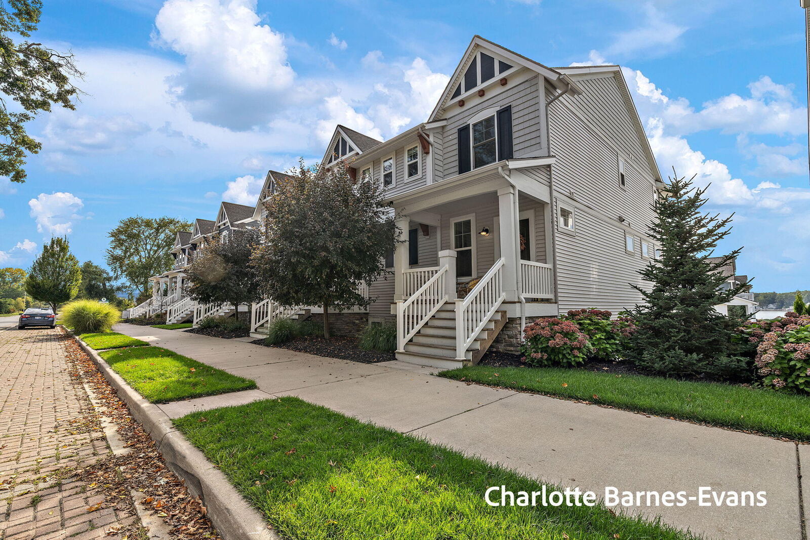 Property Photo: 930 S Lake Street MI 49461