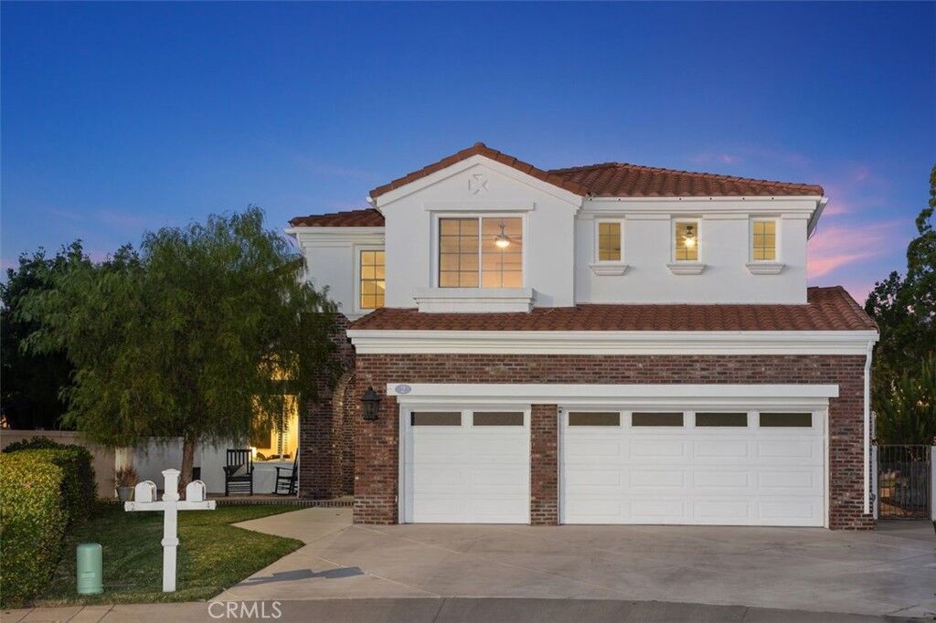 Property Photo:  2 Via Bandada  CA 92688 