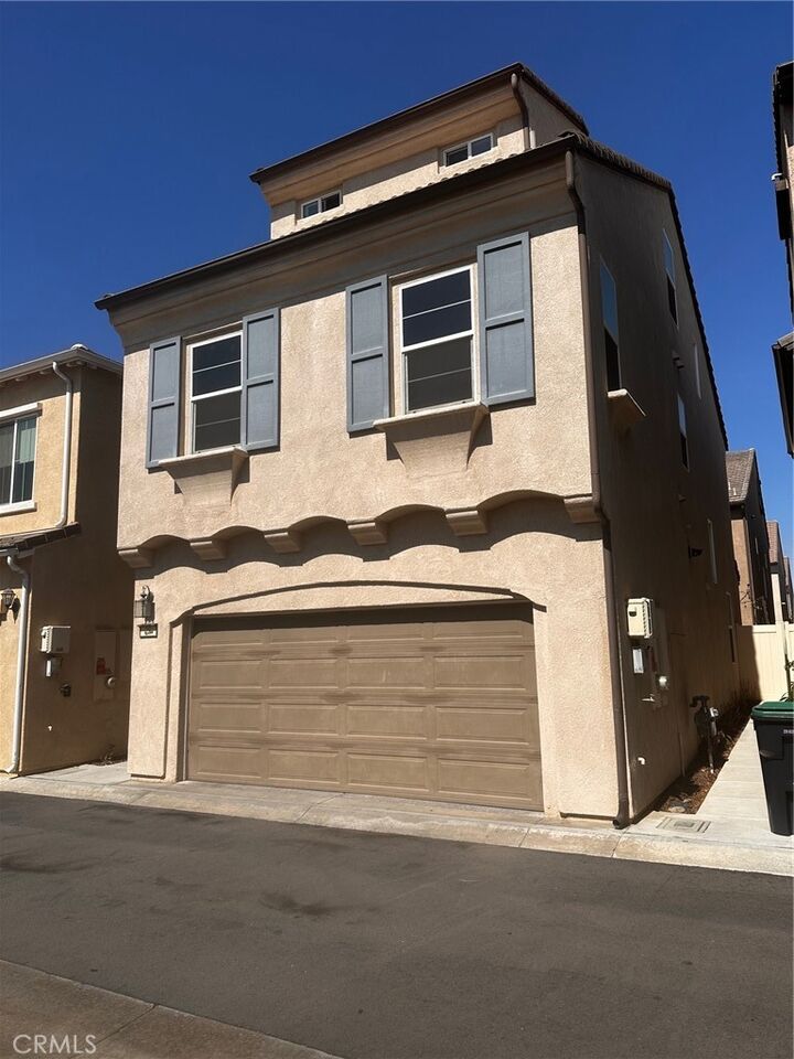 Property Photo:  3827 Grant Street 28  CA 92879 