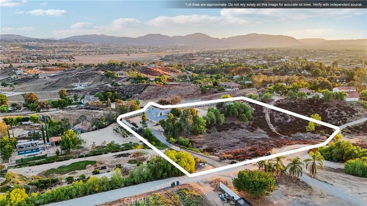 Property Photo:  34325 Loi Lane  CA 92592
