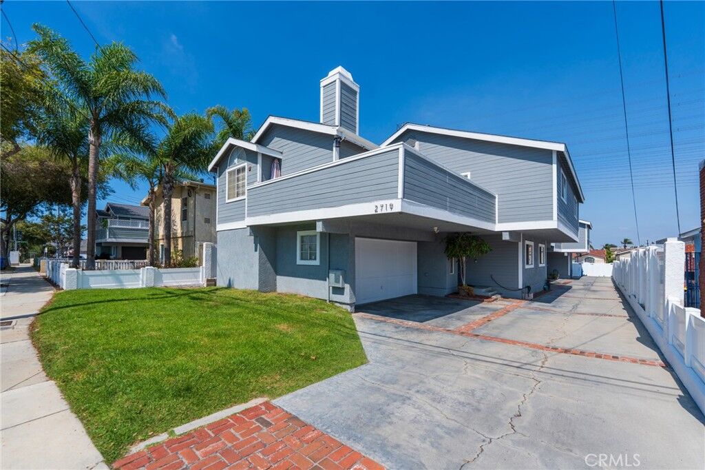 Property Photo:  2719 Grant Avenue C  CA 90278 