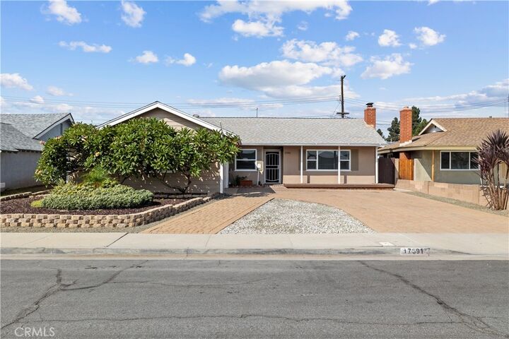 Property Photo: 17391 Meer Circle CA 92647