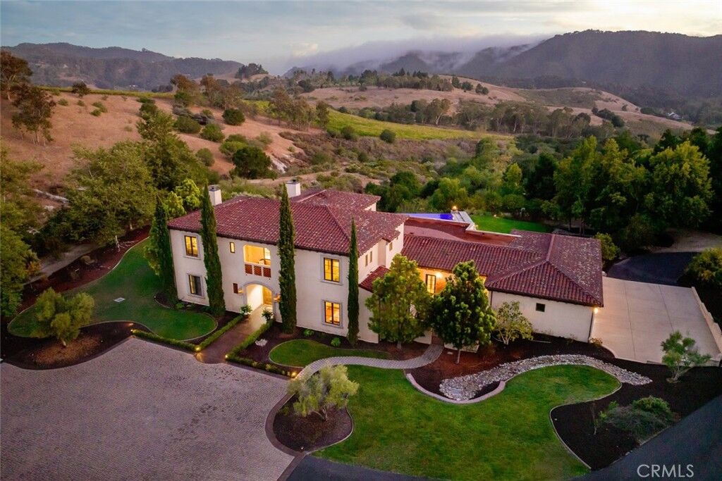 Property Photo: 1175 Bassi Drive CA 93405