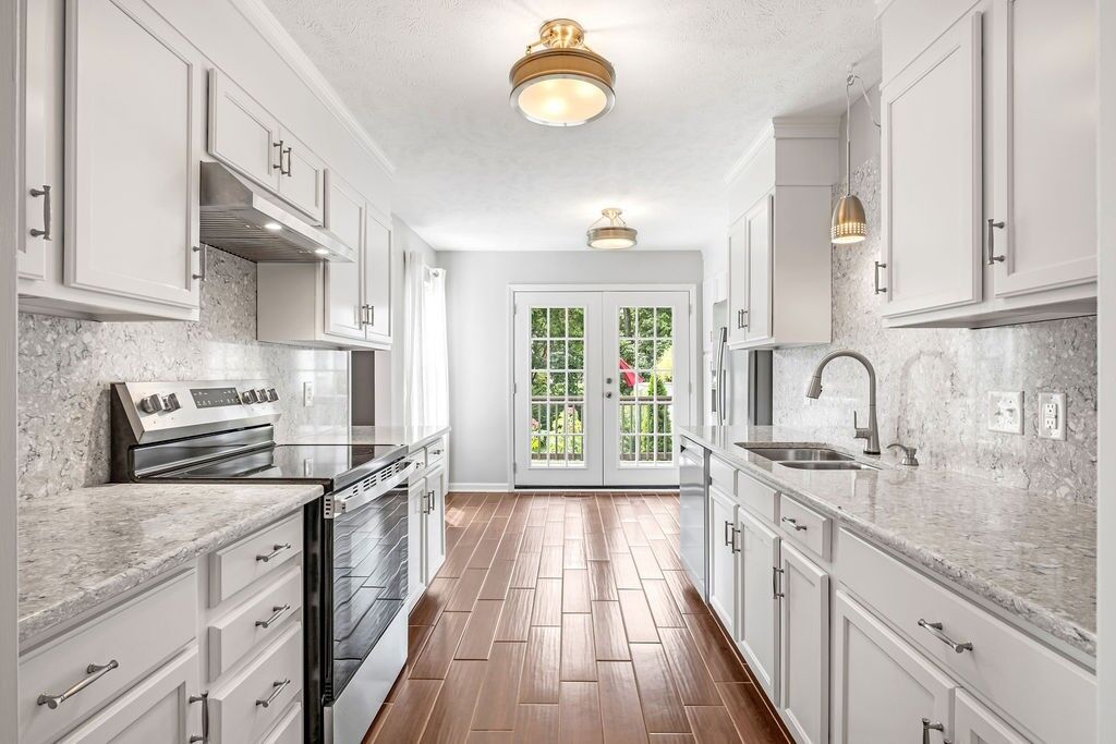 Property Photo: 167 Holt Hills Rd TN 37211