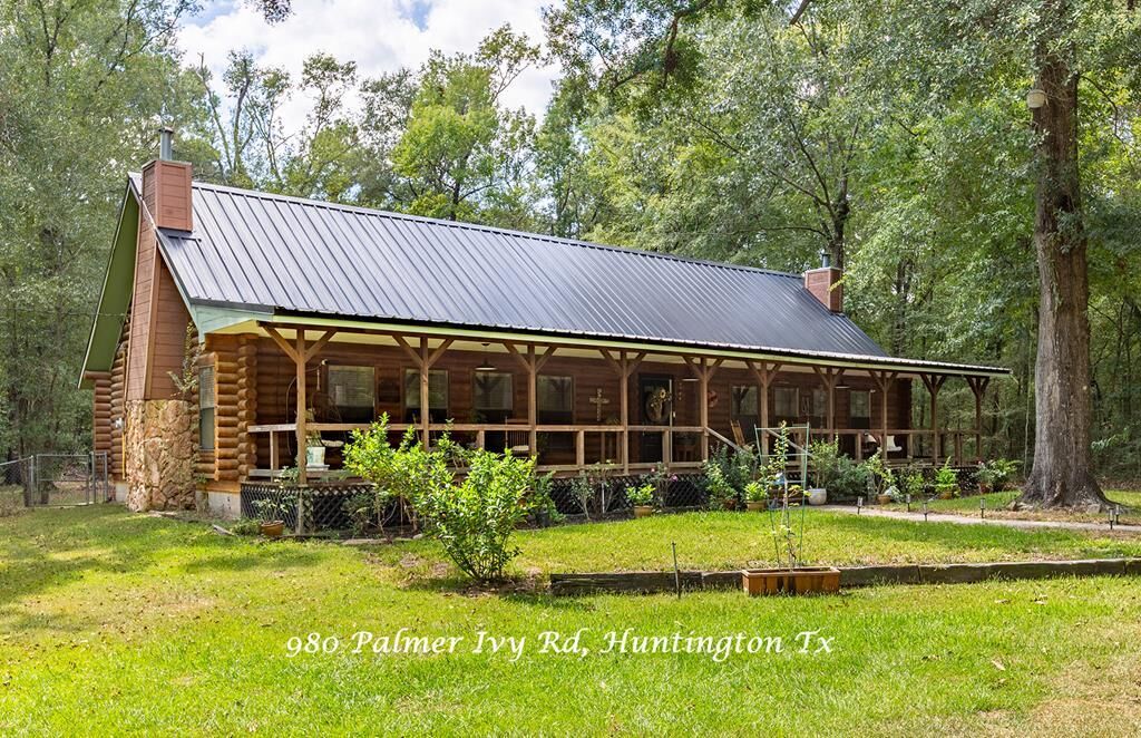 Property Photo:  980 Palmer Ivy Road  TX 75949 