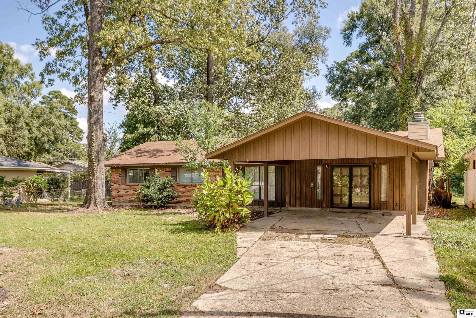 Property Photo:  2404 N 10th  Street  LA 71291 