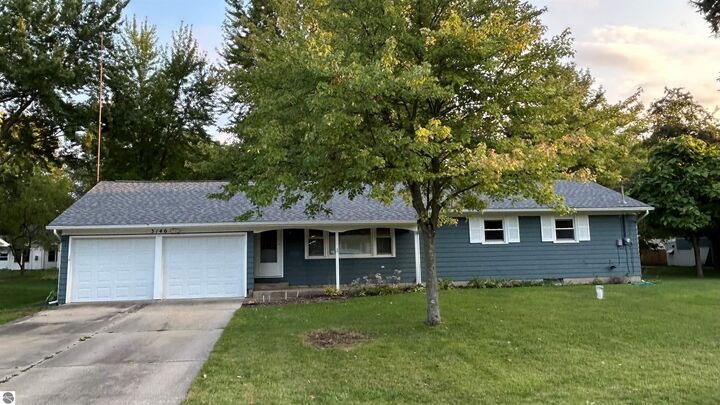 Property Photo:  3146 N Concourse Drive  MI 48858 