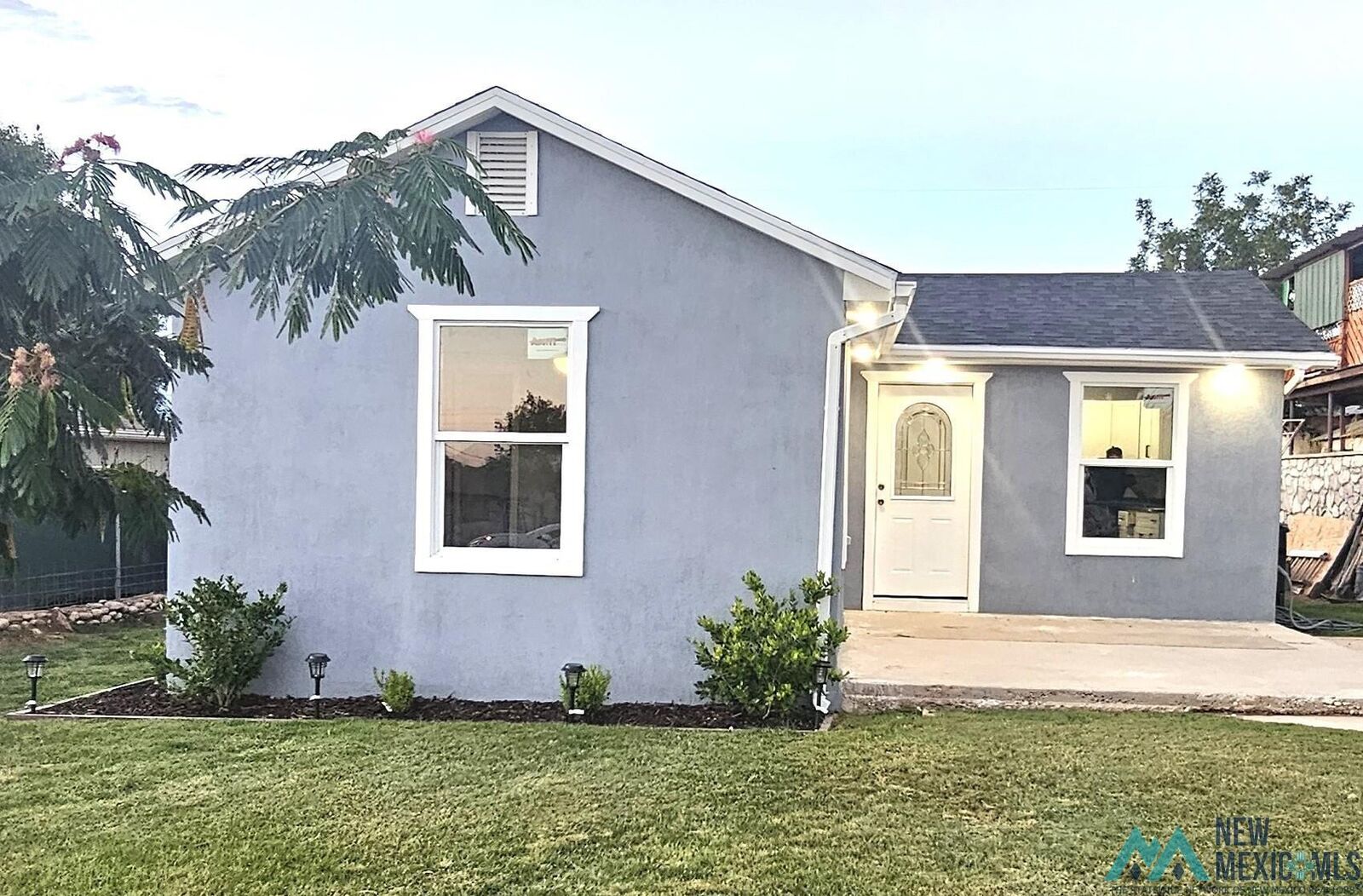 Property Photo:  812 Presidio Street  NM 88220