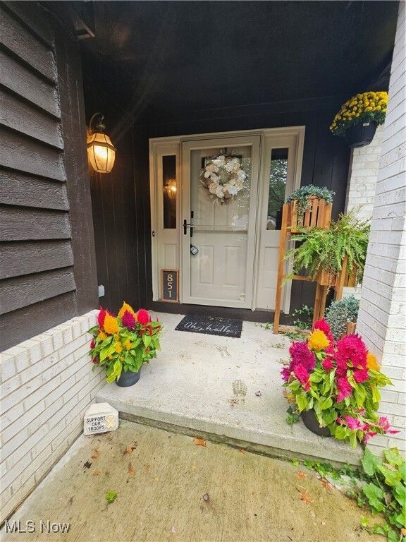 Property Photo:  851 Brick Mill Run 10  OH 44145 
