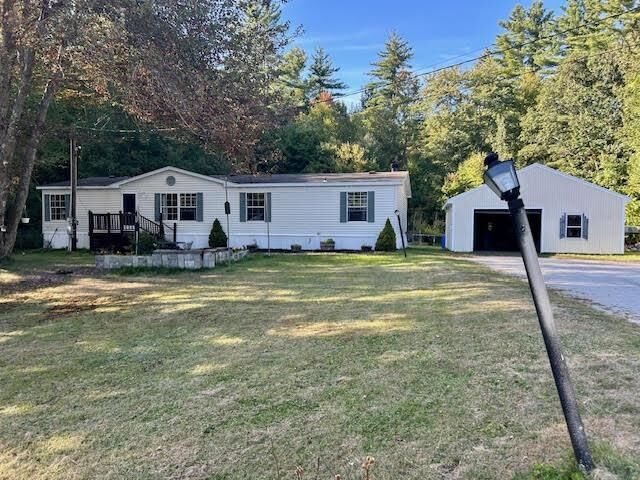 142 Mountain Avenue  Northwood NH 03261 photo