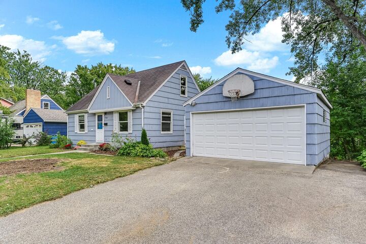 Property Photo:  7315 James Avenue S  MN 55423 