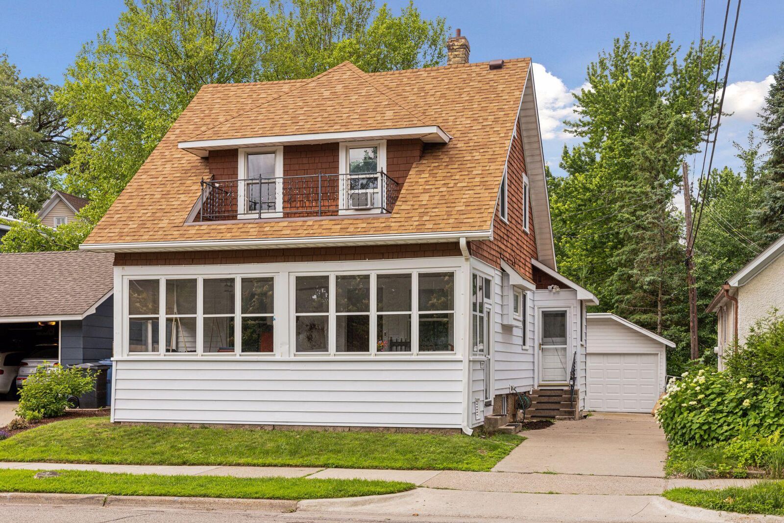 Property Photo:  2814 W 41st Street  MN 55410 