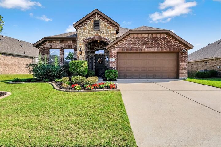 Property Photo:  842 Cauble Drive  TX 75087 