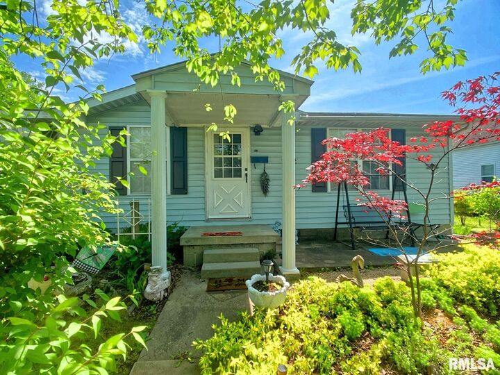 312 S 16th Street  Herrin IL 62948 photo