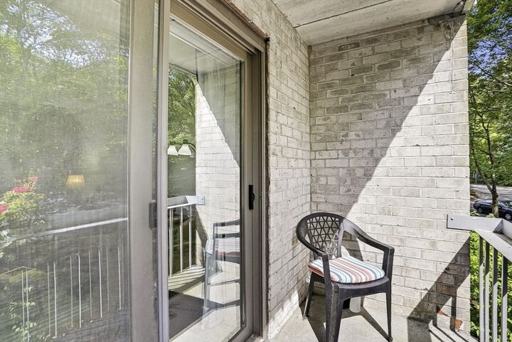 Property Photo:  85 Commons Dr 210  MA 01545 