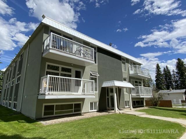 Photo de la propriété:  414 41 Street 8  AB T7E 1A1 