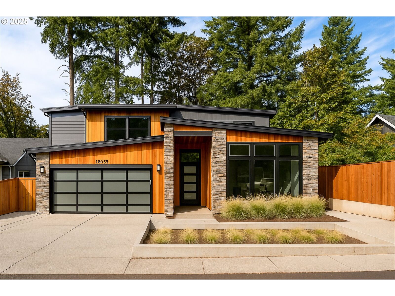 Property Photo:  15003 Twin Fir Rd  OR 97035 