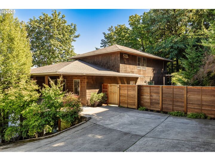 1209 NW Summit Ave  Portland OR 97210 photo