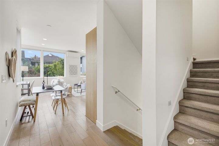 Property Photo:  119 A  18th Avenue E  WA 98122 