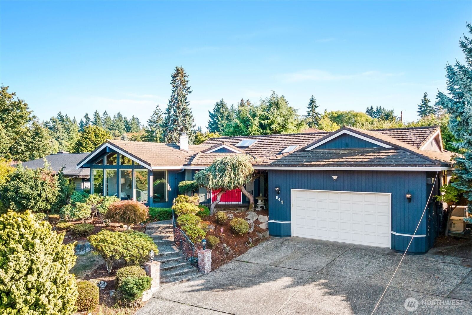 Property Photo:  943 E Cherry Hill Street  WA 98030 
