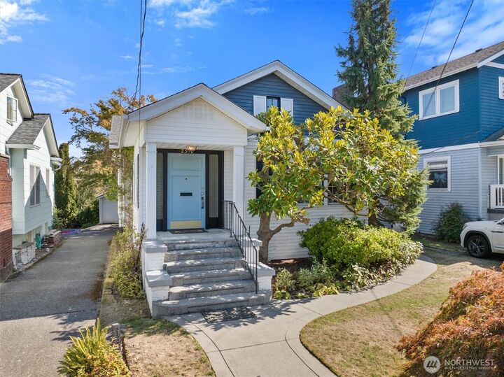 2510  4th Avenue W  Seattle WA 98119 photo