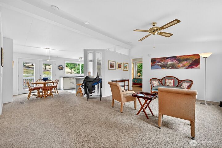 Property Photo: 20915 259th Avenue SE WA 98038
