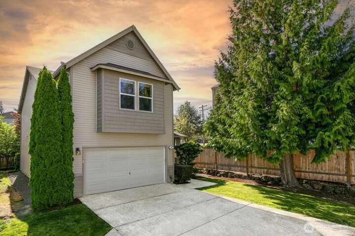 3326  147th Place SW  Lynnwood WA 98087 photo