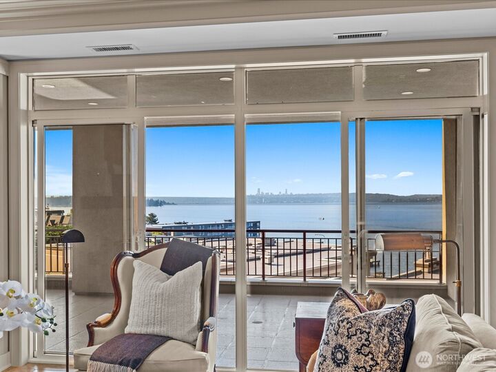 215  5th Avenue S C202  Kirkland WA 98033 photo