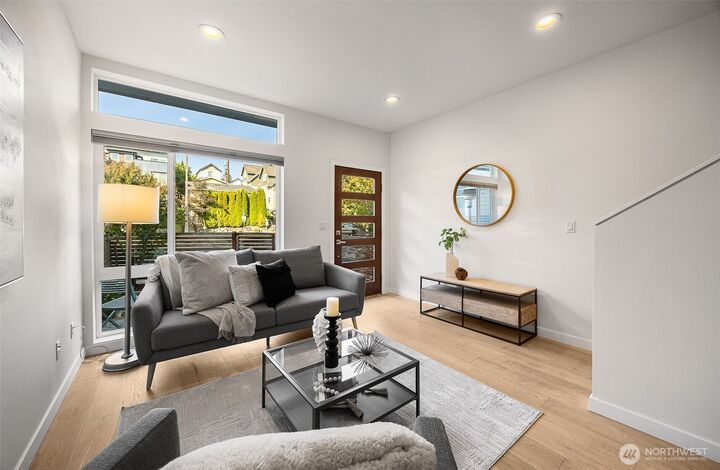 Property Photo:  5910  Fauntleroy Way SW  WA 98136 