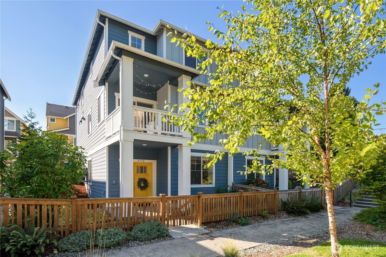 Property Photo:  6712  34th Avenue SW  WA 98126 