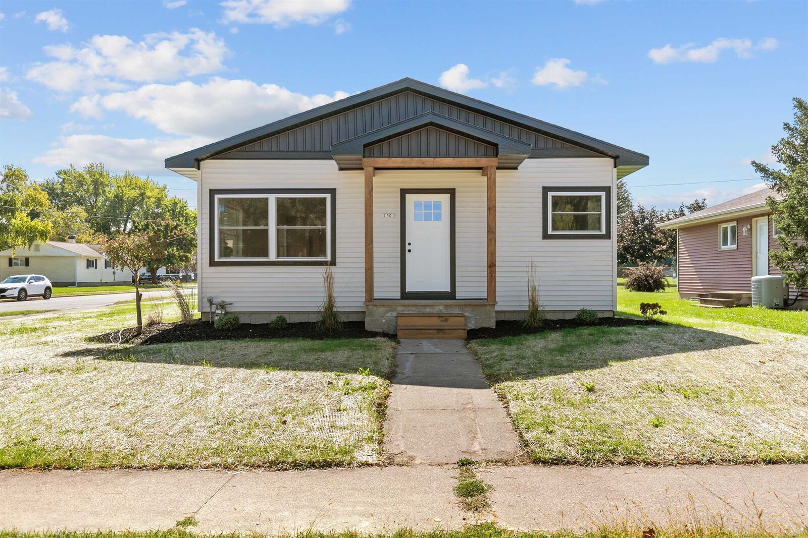 Property Photo: 1301 W 5th Avenue WI 54902