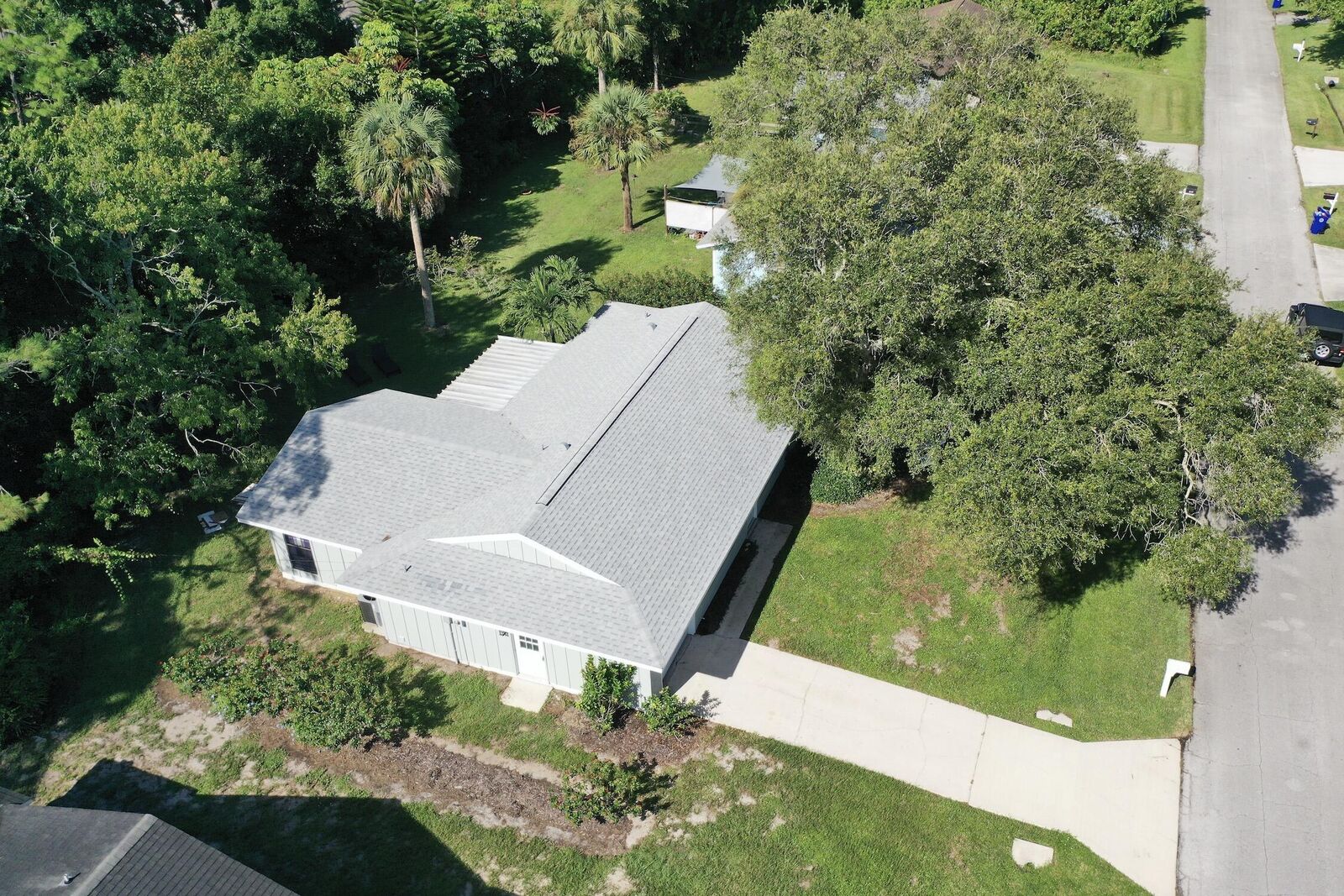 Property Photo:  725 Jordan Avenue  FL 32958 