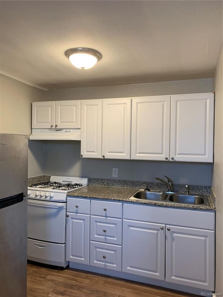 Property Photo: 1400 S Clermont Street 7 CO 80222