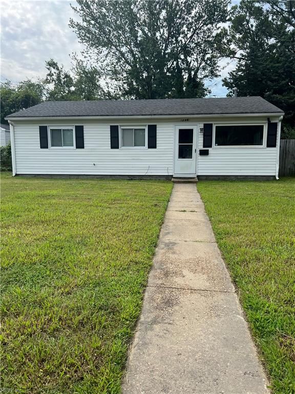 Property Photo:  1834 Moger Dr  VA 23663 